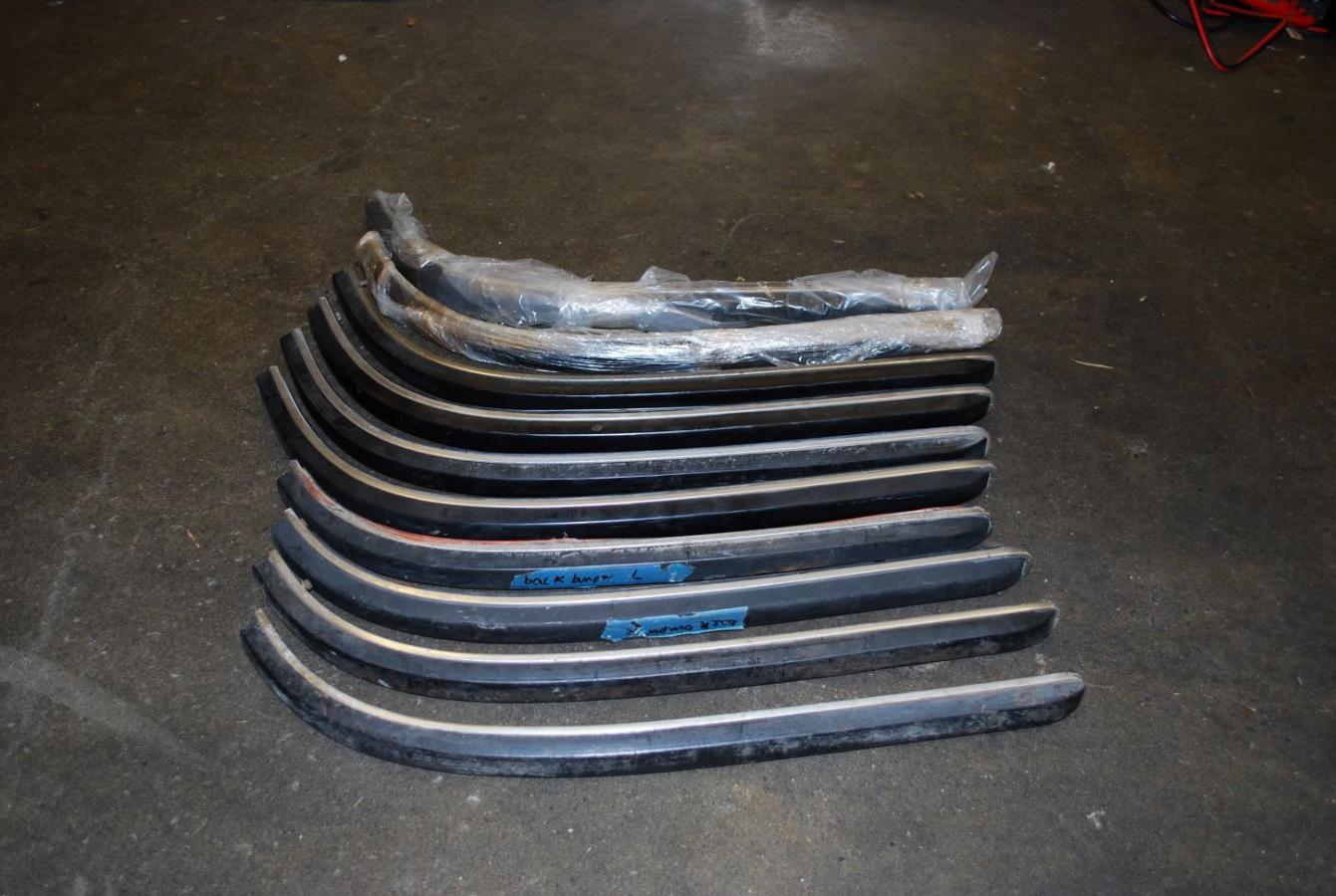 Click image for larger version

Name:	bumper deco 67s vs 68L.jpg
Views:	0
Size:	146.4 KB
ID:	297